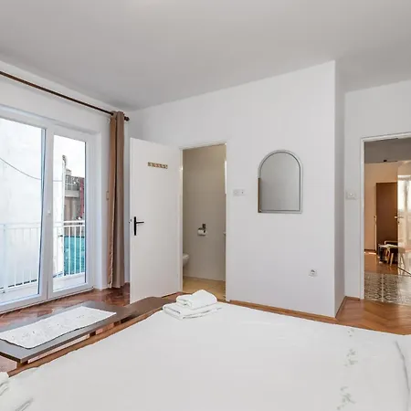 2 Bedroom Awesome In Rab *