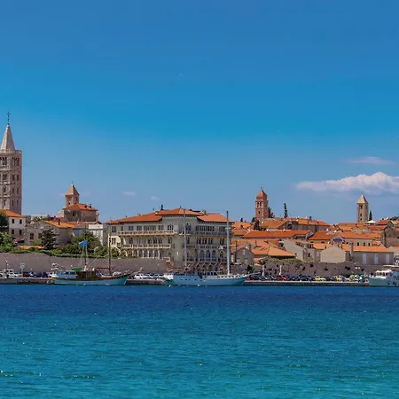 2 Bedroom Awesome In Rab *