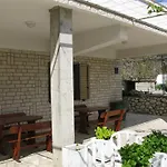Apartment 2 Bedroom Awesome In Rab *
