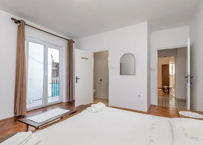 2 Bedroom Awesome In Rab *