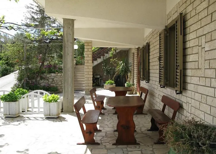 2 Bedroom Awesome In Rab *